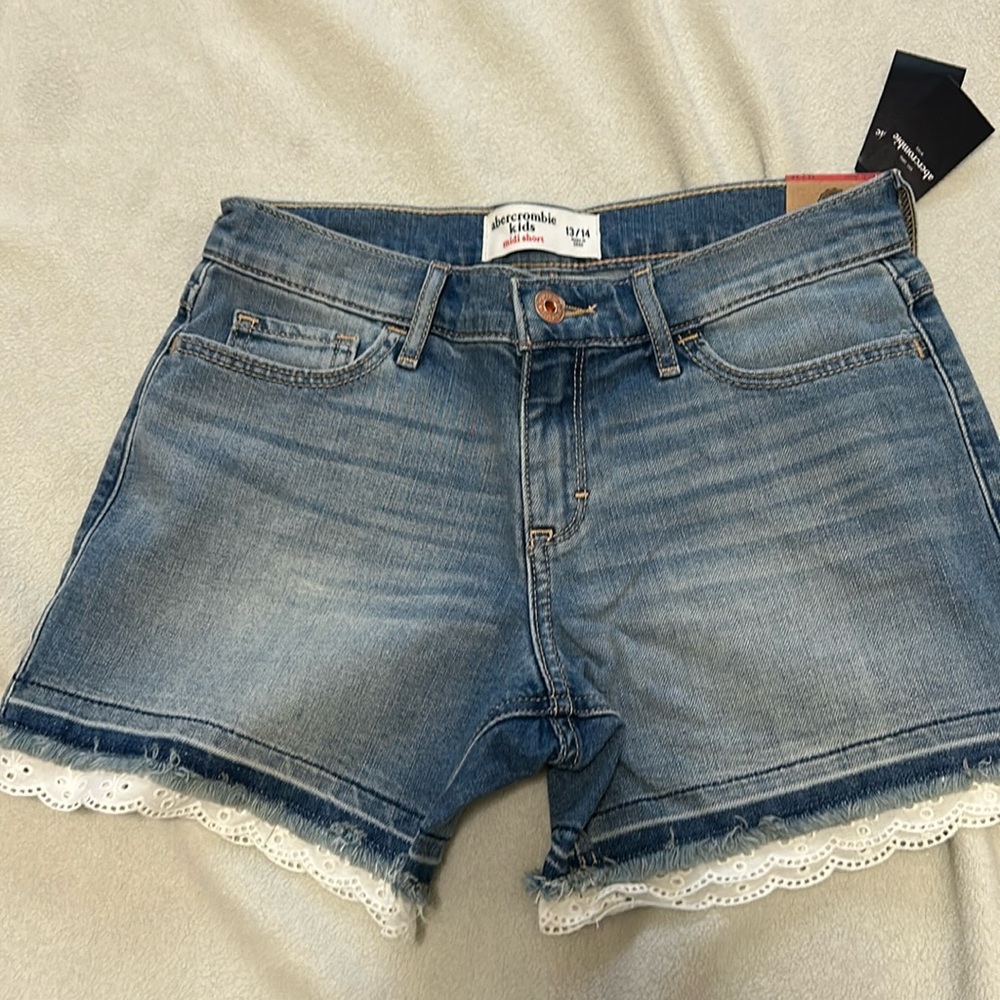 NWT Abercrombie Kids denim midi shorts size Girls 13/14